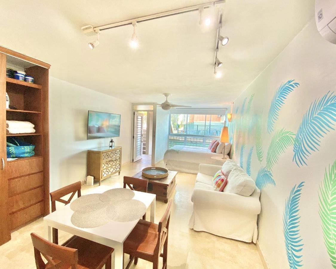 Kasa El Sol By The Sea With Pool And Parking Apartment San Juan Exterior photo